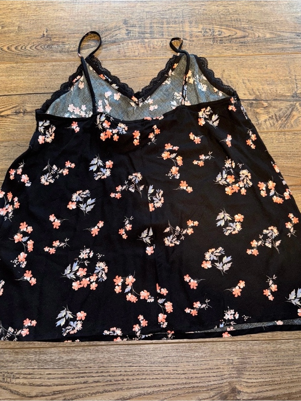 BE COOL Black Floral Lace-Trim Camisole